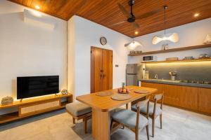 Villa Balcony Bliss Ubud By Orivista, Pool View