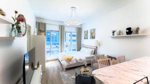 Dubai Marina - Modern Designed - Gorgeous Studio- Close Metro Station