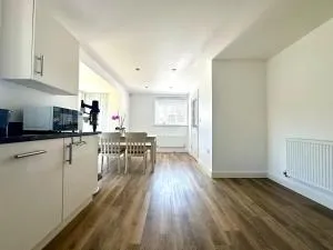 Large Detached 5 bedroom House in Bicester - 绿野韦斯顿