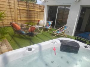 Maison 4pers avec jacuzzi privatif couvert proche ocean