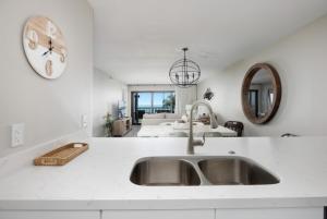 Pelicans Roost 205 condo