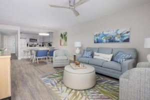 Pelicans Roost 202 condo