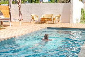 B&B / Chambres d'hotes Les Gites de Laure - L-Eden Romantique, Chambres Hotes, Spa prive, Couloir de nage, Adults only : photos des chambres