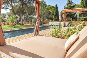 Les Gîtes de Laure - LEden Romantique, Chambres Hôtes, Spa privé, Couloir de nage, Adults only