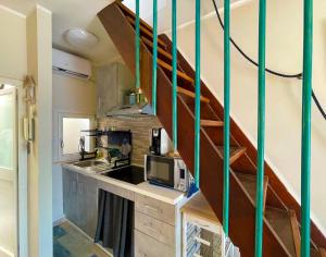 MARINA SEAVIEW APARTMENT - Central top-floor apartment with panoramic terrace, near Marina & Train Station - Nettuno