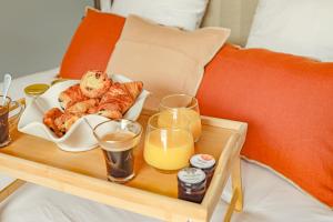 B&B / Chambres d'hotes Les Gites de Laure - L-Eden Romantique, Chambres Hotes, Spa prive, Couloir de nage, Adults only : photos des chambres