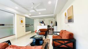 BluO Studio1 Golf Course Road, Gym, Balcony Garden