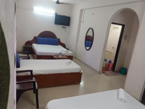 SREE BALAJI HOTEL - Lodge