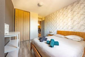 Le Jean Rieux Place Dupuy Halle aux grains