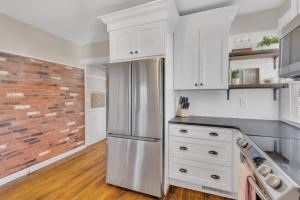 Prime West Hartford Center- Timeless Charm