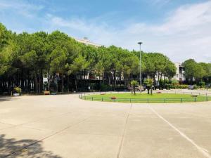 Pine tree app 150m by beach!