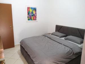 Pine tree app 150m by beach!