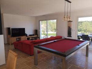 Invitation au voyage villa indépendante avec piscine billard et spa