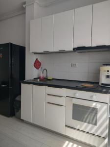 Luxury Modern Free Parking Air Conditioning Netflix Superb Bright View Balcony Self Check in Militari