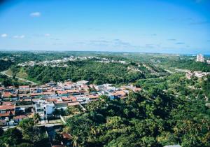 Apê Próx. Fórum, Parque Shopping e Praias do Litoral Norte