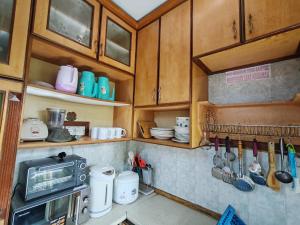 ZE II Homestay_Cameron