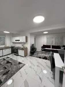 Stara Čaršija - Leletiće