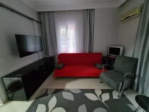 KARPUZKALDlRAN KARŞlSl MÜSTAKiL GİRiŞLİ BAHÇELi - Yeşilköy