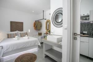 Calma Luxury Studios & Suites