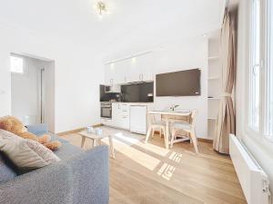 122 - Luxueux pied-à-terre parisien