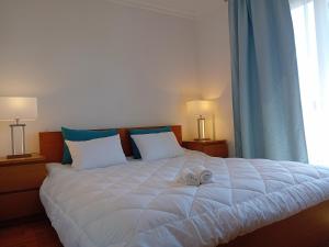 Lisbon Blue - Metro at your Door