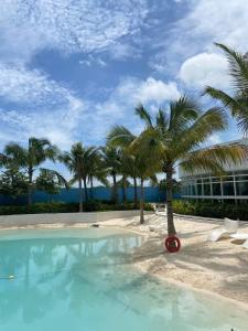 Grayscale Haven-Azure North Pampanga