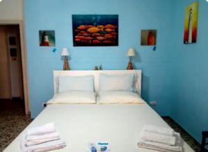 Accasa accanto al mare