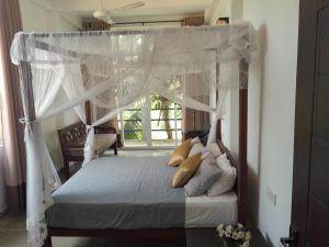 LaLa-Cinnamon River Apartments