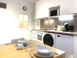 Appartements Appart-Village Le Creusot centre - Parking facile - Bus gare TGV 17 min : photos des chambres
