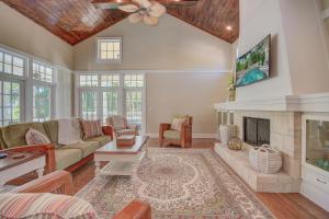 Ultimate Island Getaway - Monthly Beach Rental