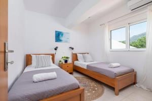 Einalia Holiday Homes by the Beach