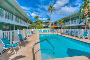 Tropic Terrace Suite #44 - Beachfront Resort