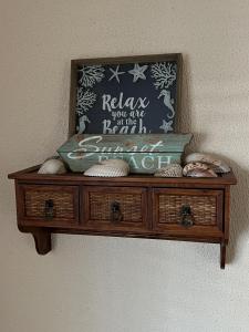 Tropic Terrace Suite #8 - Beachfront Resort