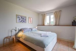 Hotels Domaine d'Essendieras : photos des chambres