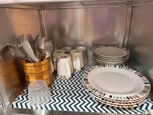 CozyVilla at Pine Suites Tagaytay 2BR or Studio with FREE PARKING 2br in Basement parking and studio in offsite parking