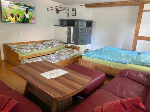 Ferienzimmer Oelhaf Zimmer mit Couch Self Check-In mit Key-Tresore