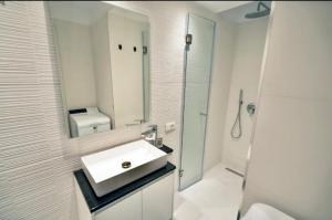 SOLEiL M Shyri Old Town Tirana