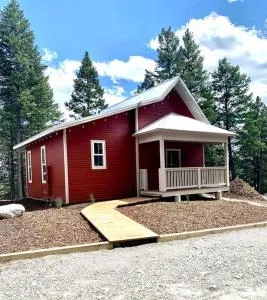 Elk Ridge Village 301B Cozy Cabin with views of Flathead Lake - Rollins