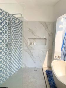 Honeymoon Private Pool Villa - Fulton Avalon