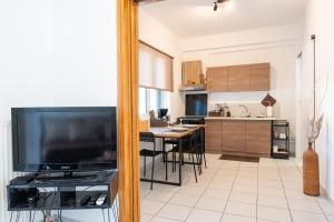 Artemida Beach Apartment