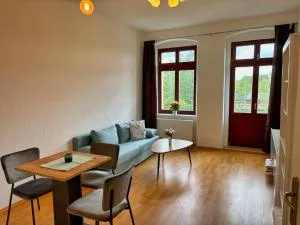 FW 70 - kleine feine Wohnung mit Balkon - Ebersbach