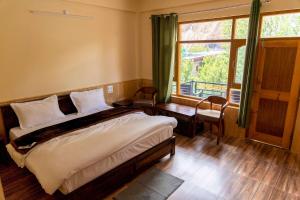 Zamling Donkhang Tabo