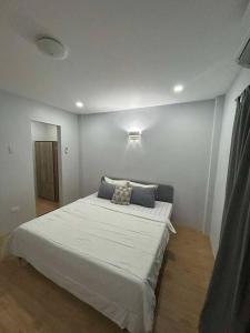 BRAND NEW CeCoco Residences - Modern apartment