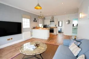 Fabulous 3-bedroom home across St Michaels Mount - Perranuthnoe