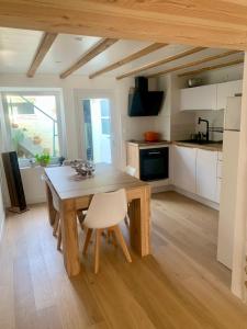 Appartements Maison - Centre-ville - equipee : photos des chambres