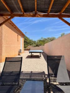 B&B / Chambres d'hotes Chambres d'hotes, B&B climatisees LA BORRELLIENNE : photos des chambres