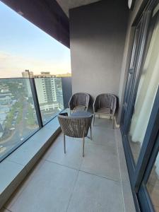 Oceans Apartments Balcony Suites in the Radisson Blu Hotel Building Tower, Durban Umhlanga