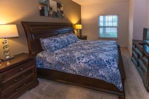 Elegant, Spacious 3bedroom Near Attractions Hot Tub Pool & Gym