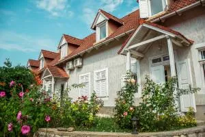 FüstiFecske Apartmanház - Balatonudvari