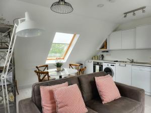 Ringrone Cottage 1st floor Apartment, with step access only